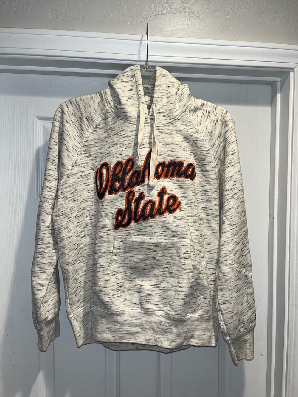Oklahoma State Women's Heather Cream Pullover Hoodie